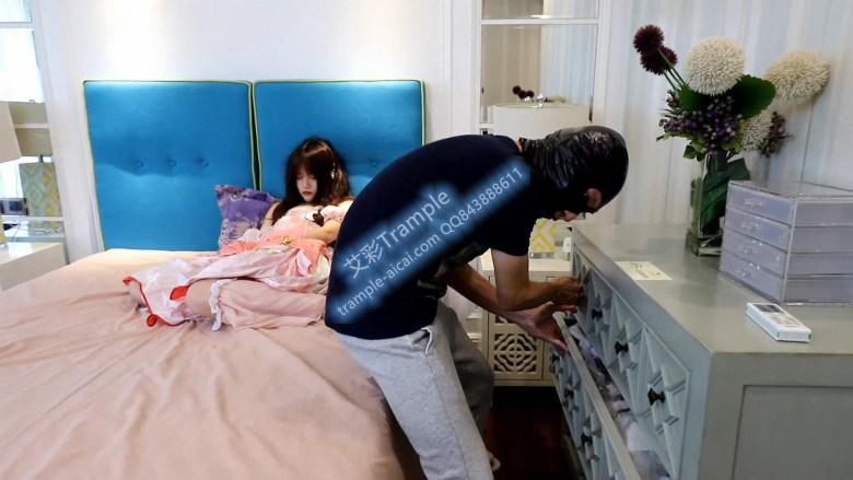 〖H.P.L栖心之栈〗—木堇秀萝cosplay坐脸小偷