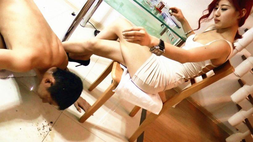 重创挑食家奴 极其暴力