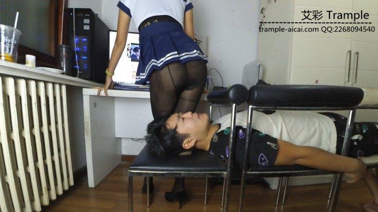 90后妹子黑丝坐脸