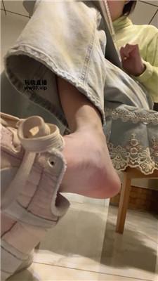 【萱萱子】清理粉色耐克    250408-25