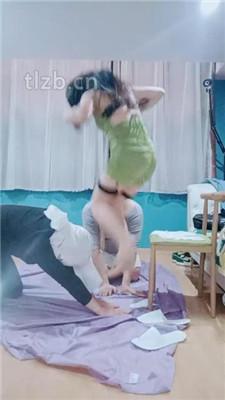 【依然】双奴-掐乳/揪耳朵/提档