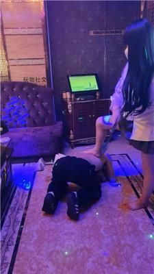【大小姐】KTV-花钱请几个陪酒小妹虐我 JS250221-11