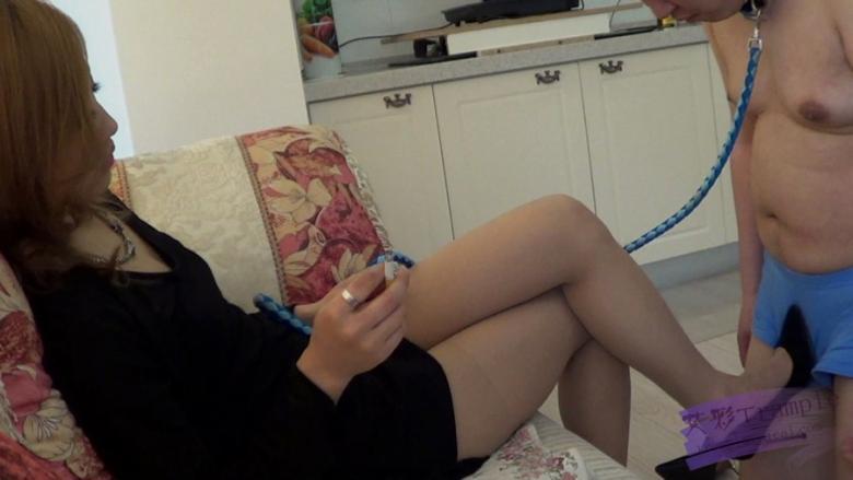 张家有奴–严厉驯脚奴