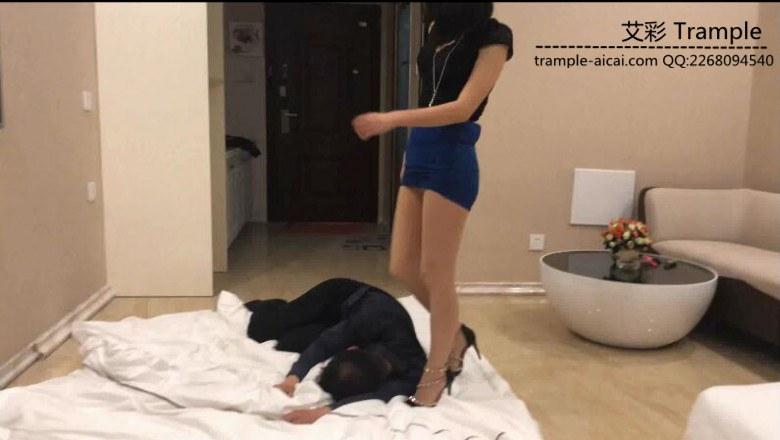 人马乘骑大腿夹虐