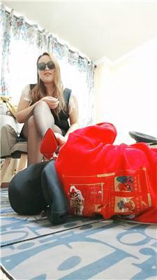 【平凡】高跟黑丝踩踏鞭打 JS250301-2