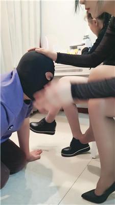 【乔伊】双S-家奴伺候用餐/sp/足深喉/丝袜踩踏【双视角版】 bf50508