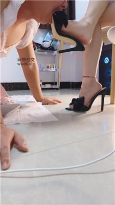 【艾黎】反绑CD骚奴磕头求虐 JS250219-30