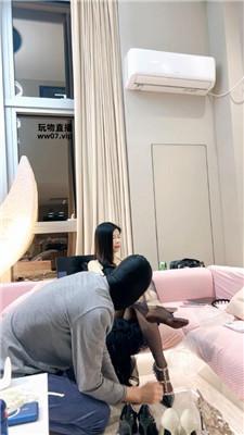 【黛樱】圣水盛宴-铆钉高跟镜前羞辱 bf51461