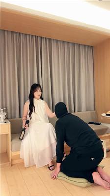 【rose】高贵长裙女主的脚下奴 JS250106-30