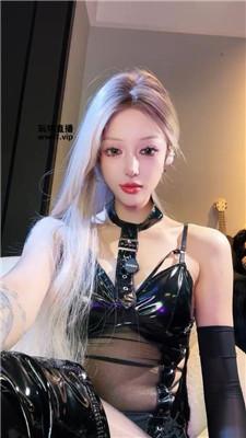 【龙妈】一边去一股小狗味    250321-10