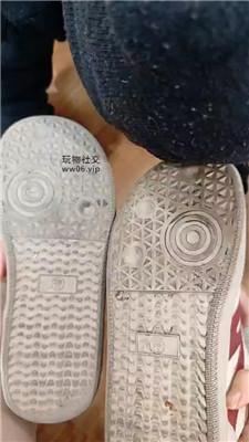 【玉主子】回家强迫男友闻舔灰丝美腿 JS250118-9