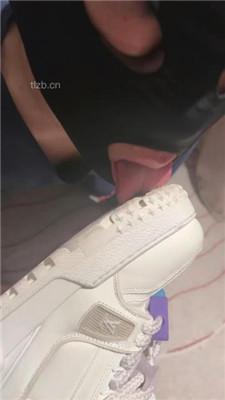 【筱月】健身后运动鞋白袜气味控制