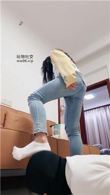 【妮蔻】牛仔裤坐脸-白短袜深喉 JS250210-8