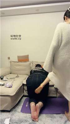 【埋汰】玉足恋足舔/骑马骑脖 JS250117-52