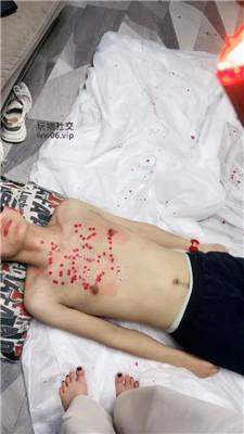 【大小姐s】闻着臭鞋子发骚犯贱 JS250222-28