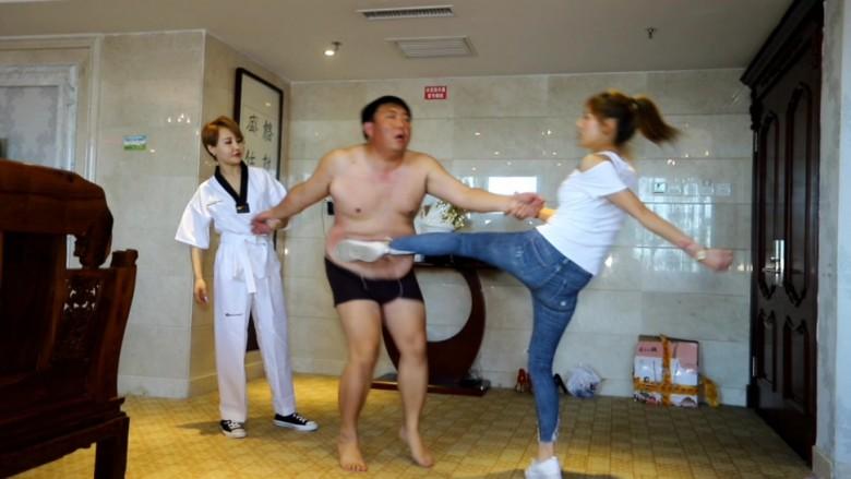 【冰时代】安琪S 捐出贱命当陪练