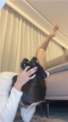 【妆主大大】母畜-脏高跟-内裤诱惑舔