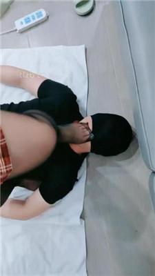 【尊欲姐姐】黑丝高跟恋足舔