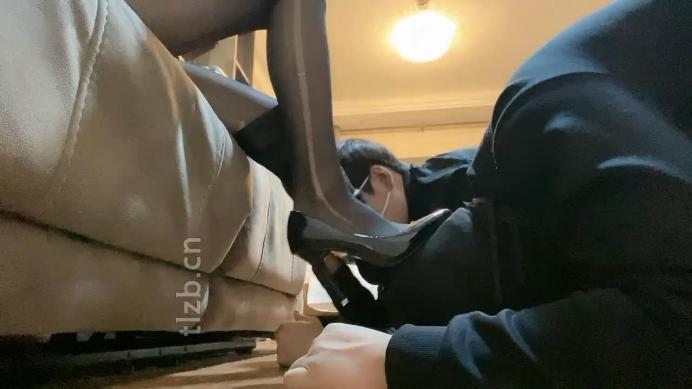 【zaizz】双狗应聘家奴相互求虐争宠【下】