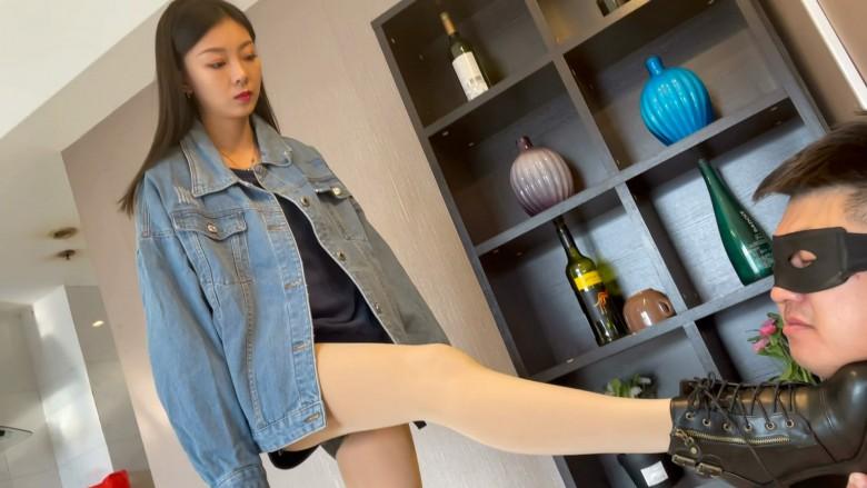 轻视萌妹子的下场