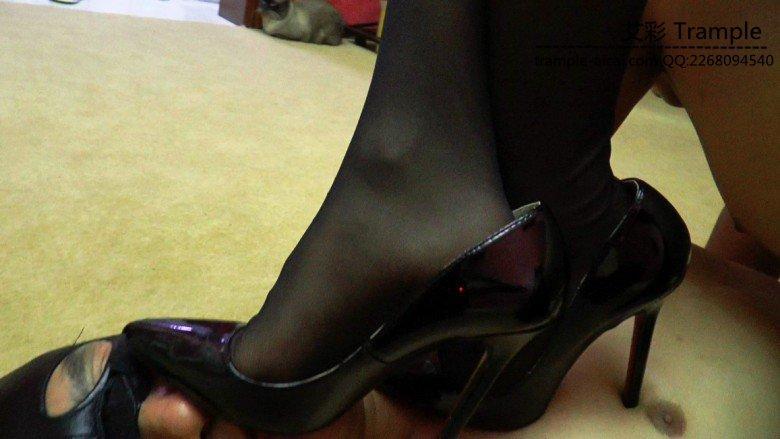 【冰时代精品】松岛女神的人体座椅人脸脚垫