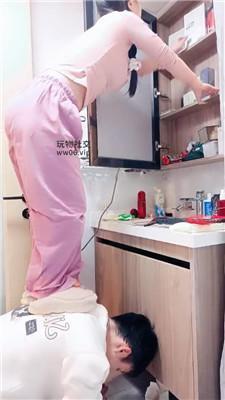 【南月女神】起床对狗撒气 bf50458