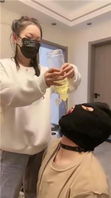 【九九女王】双S-带素人舍友玩虐出轨男友