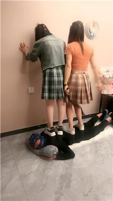 【夸梨】反绑贱奴暴力虐打踢踹【三视角版】 JS250419-12