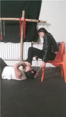 【白雪】双S-轮流虐打纹身大哥【三视角版】 JS250423-25