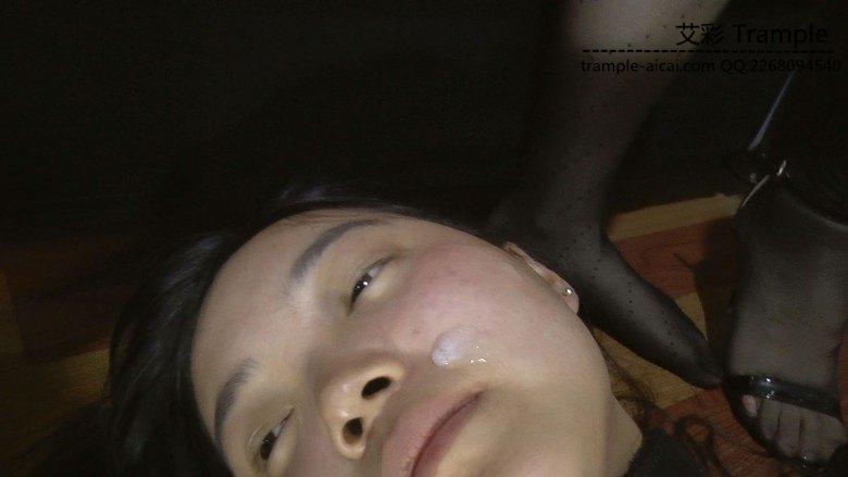 黑白双煞玩虐贱母狗2