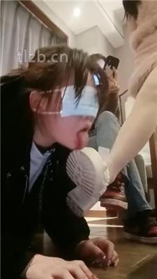 【爱可呀】双S-开发超模学姐S-转胯/吃白袜/舔脏鞋/脚底喂食