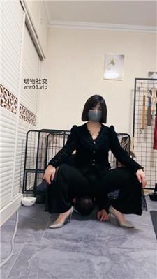 【可馨】狗笼圈养外卖小哥-藤条鞭打 JS250116-28