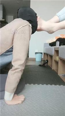 【苏州KK】白袜裸足恋足舔/坐脸窒息