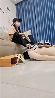 【上头姐妹团】素人学生主-多双脏鞋黑棉袜虐 JS250420-12