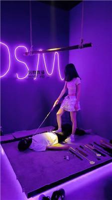 【凌薇大小姐】白袜女神S-体验各种刑具 JS250301-35