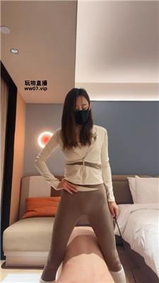 【希娜】鞭打威胁玉足蹂躏 JS250316-42