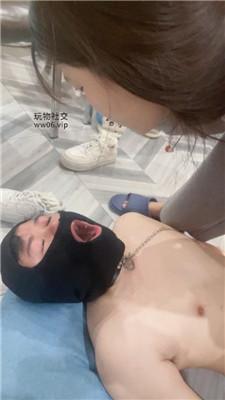 【小凤梨】踩踏-酸臭脚狂舔 JS250217-5