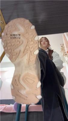 【兔兔酱】桌底的狗    250220-22