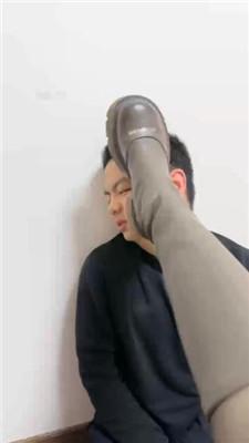 【汐言】关在家里可怜的狗奴