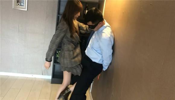 美女家教的惩戒