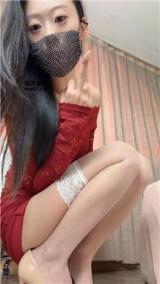 【雅雅】脚下奴    250307-19