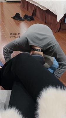 【小凤梨】原味玉足狂舔 JS250206-6