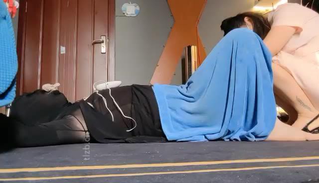 【东营天香百合】吊绑丝袜塞嘴刑虐