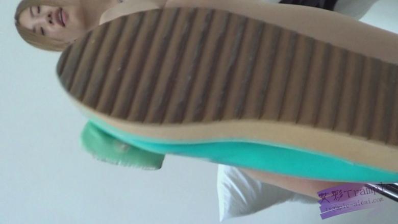 第一人称视角 丝足羞辱