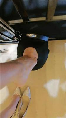 【稚惜】车模美腿S-囚禁狗笼虐