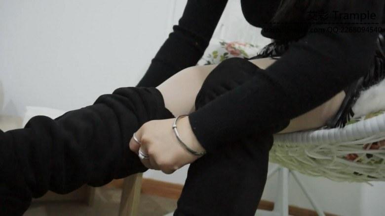 在校大学生诺然肉丝虐踩