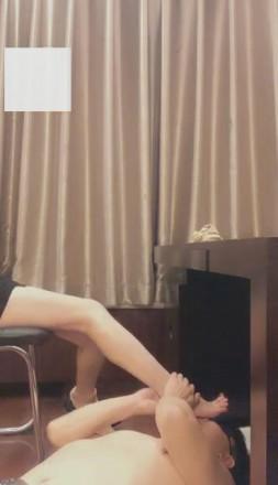 【VIVI】清洁工成为脚垫坐垫