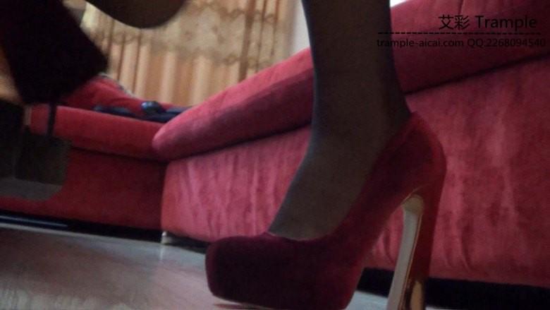 黑冰调教送货的贱狗