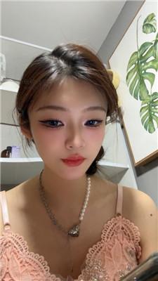 【伽萝】白袜运动鞋牛仔裤寸止    250113-9