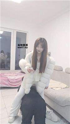 【开发大神】强迫磕头犯贱-舔脏鞋底 JS250329-24